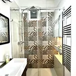Wonderful Design In The Centre